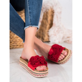 Small Swan Pantoufles En Daim Avec Ornements rouge 5