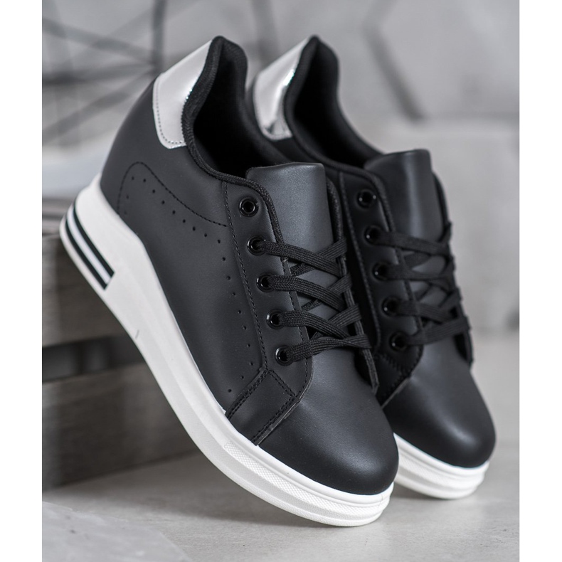 SHELOVET Chaussures de sport sur un coin le noir 2 SHELOVET Chaussures de sport sur un coin le noir 2