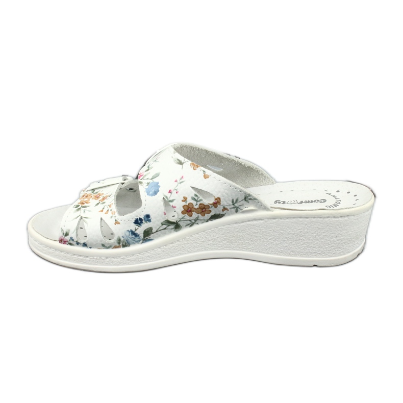 Chaussons compensés femme Comfooty Mia Flowers blanche 1 Chaussons compensés femme Comfooty Mia Flowers blanche 1