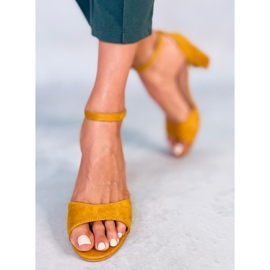 Sandales talons hauts miel 88-395 Jaune 1
