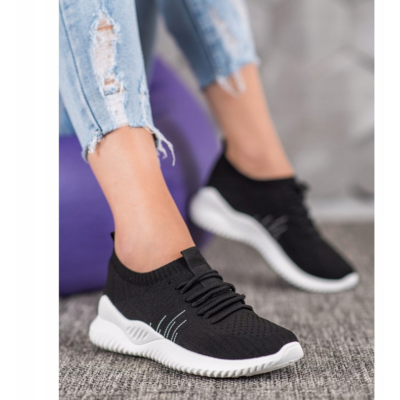 Chaussures ajourées MCKEYLOR le noir 1