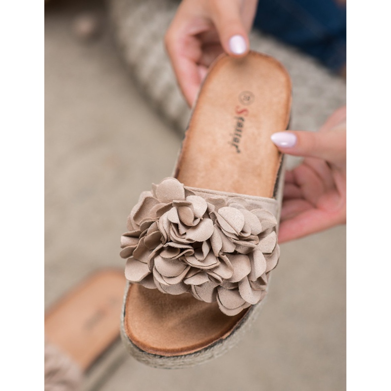 Seastar Pantoufles beiges à la mode 1