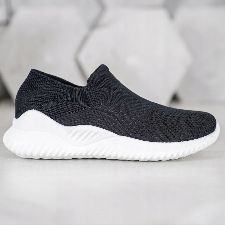 Chaussons de sport MCKEYLOR le noir 1