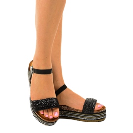 Sandales noires sur la plateforme 499-38 blanc 1