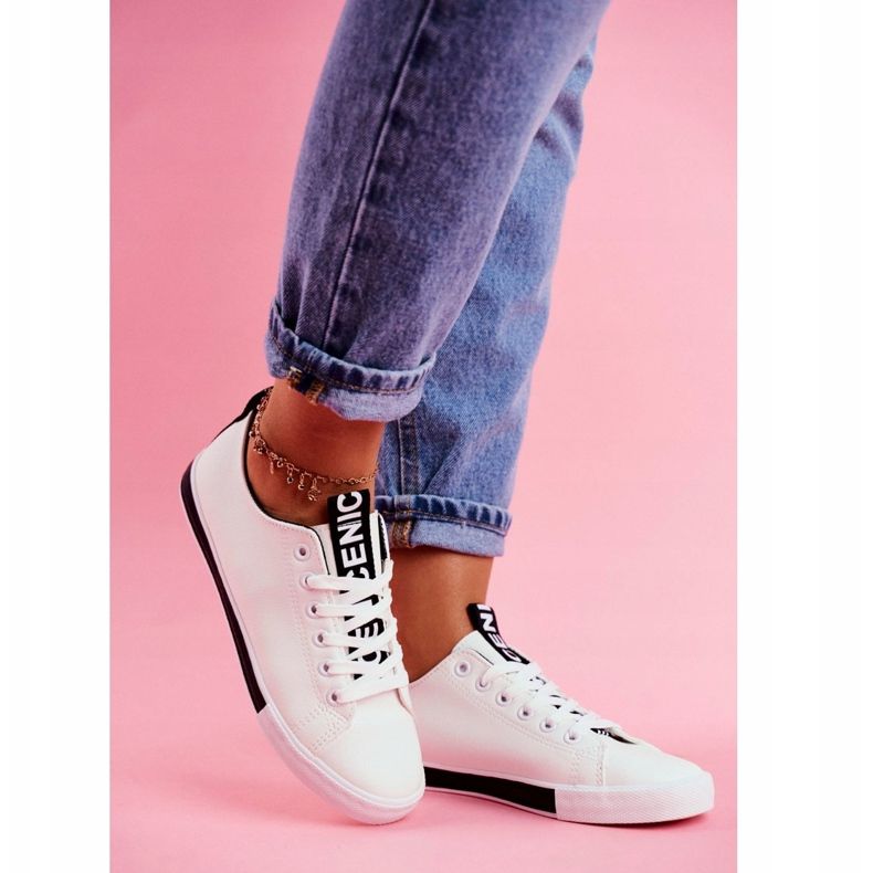 PS1 Baskets noires Ville Classic pour femmes blanc 2