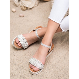 Mannika Cales élégantes avec décorations gris 2 Mannika Cales élégantes avec décorations gris 2