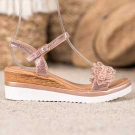 Mannika Cales élégantes avec décorations rose 2 Mannika Cales élégantes avec décorations rose 2