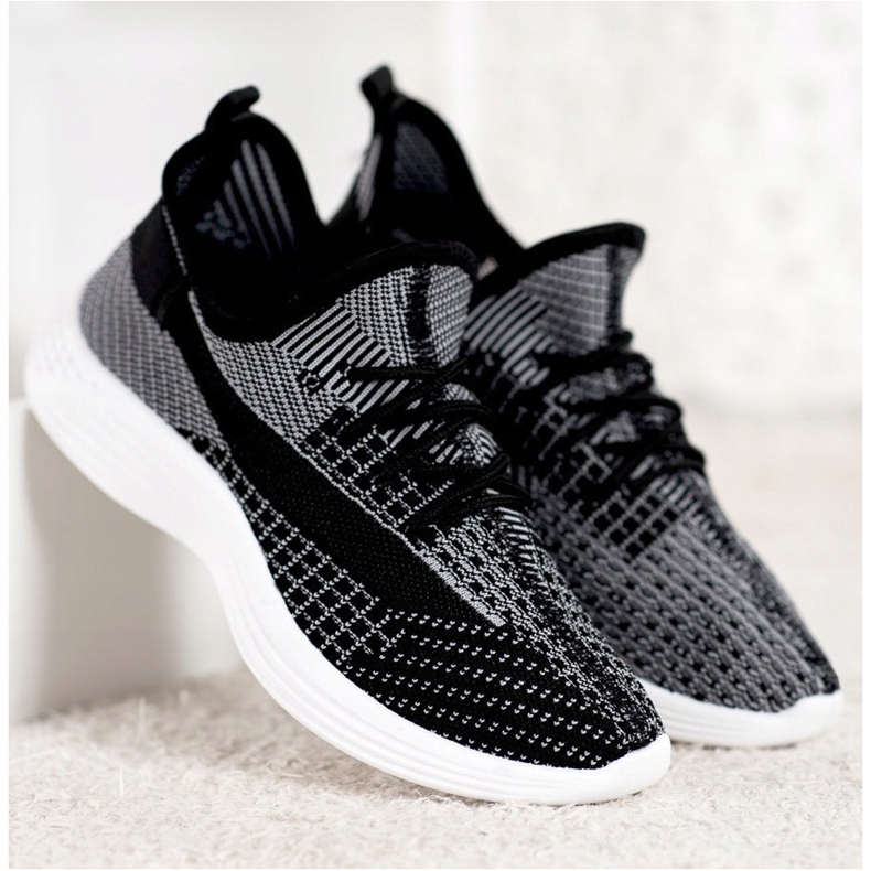 Chaussures textiles MCKEYLOR blanche le noir 2