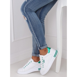 Chaussures de sport femme blanches NB320P-5 BLANC / VERT 2