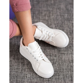 Renda Chaussures de sport classiques blanche 1 Renda Chaussures de sport classiques blanche 1
