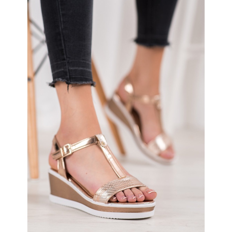 SHELOVET Compensées dorées avec cuir écologique d'or 2