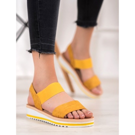 Mannika Sandales en daim sur la plate-forme jaune 2