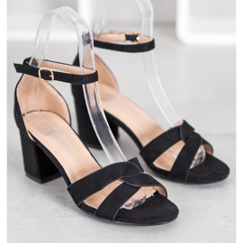 Mannika Sandales en daim le noir 1