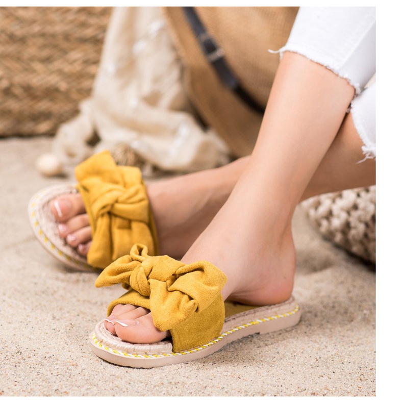 Anesia Paris Pantoufles En Daim Élégantes jaune 2