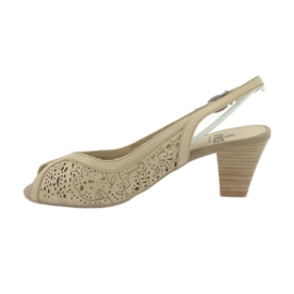Caprice Sandales En Cuir Ajouré 29606 beige 1
