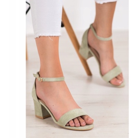 Nio Nio Sandales confortables sur un bar vert 1