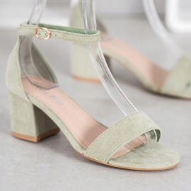 Nio Nio Sandales confortables sur un bar vert 3