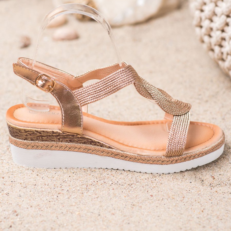 Diamantique Sandales compensées en textile doré 2