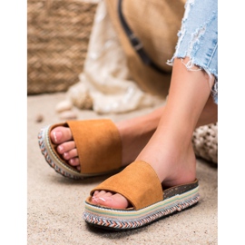 Renda Pantoufles Sur La Plateforme brun 2 Renda Pantoufles Sur La Plateforme brun 2