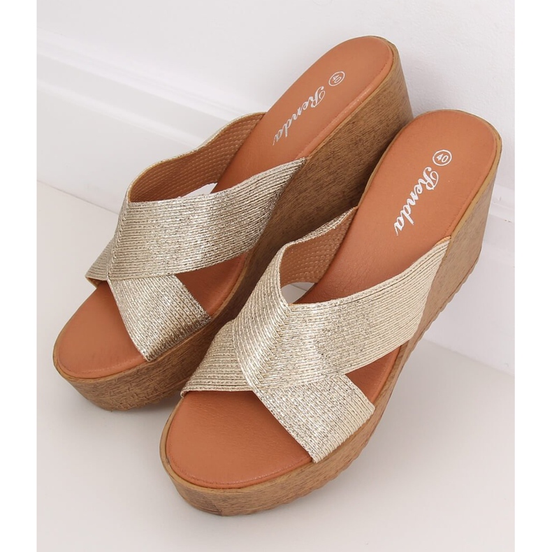 Chaussons compensés dorés 10-235 Gold 2