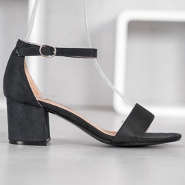 Diamantique Sandales décontractées sur un bar noir 2