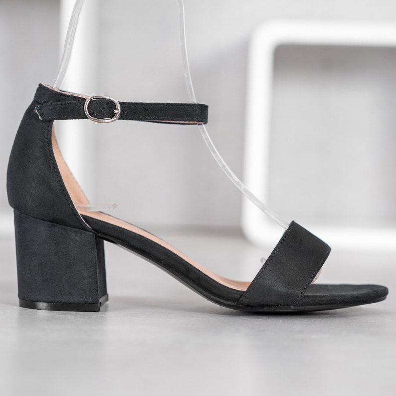 Diamantique Sandales décontractées sur un bar noir 2