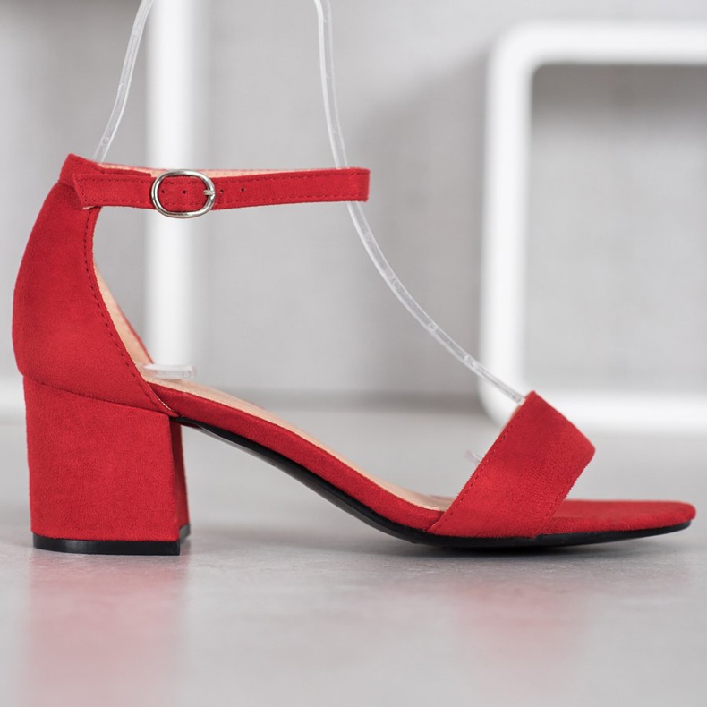 Diamantique Sandales décontractées sur un bar rouge 2 Diamantique Sandales décontractées sur un bar rouge 2