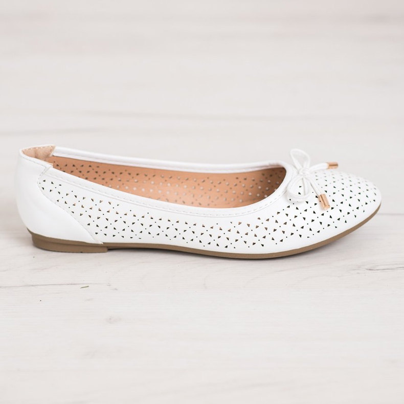 SHELOVET Ballerine Ajourée Avec Eco Cuir blanche 2 SHELOVET Ballerine Ajourée Avec Eco Cuir blanche 2