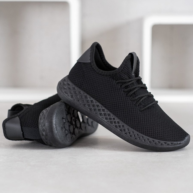 SHELOVET Chaussures ajourées confortables le noir 1