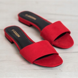 Goodin Tongs sur un talon plat rouge 2