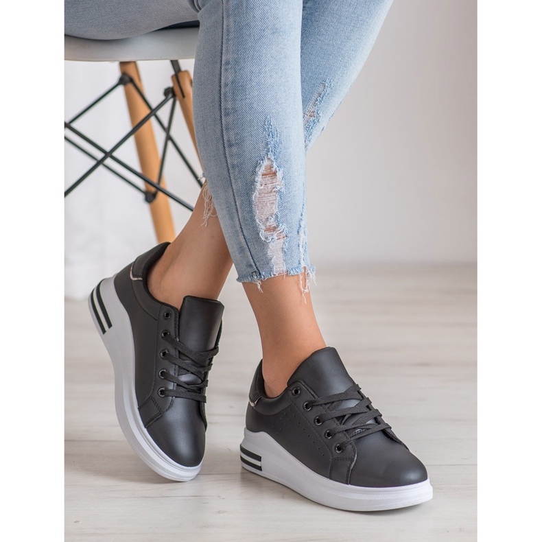 RTX WALK Baskets élégantes en cuir écologique le noir 1 RTX WALK Baskets élégantes en cuir écologique le noir 1