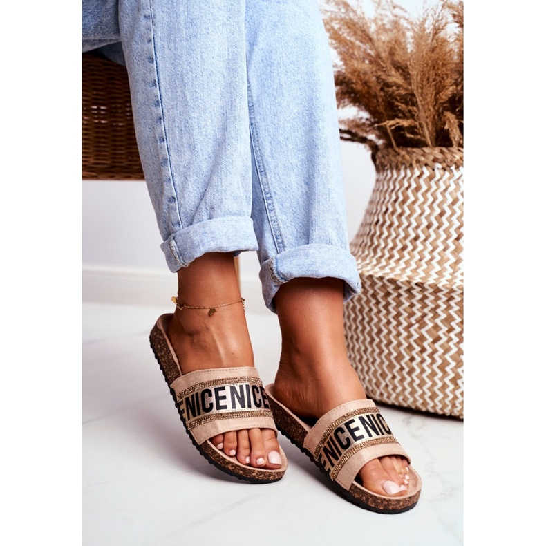 EVento Tongs Femme BeNice Beige Sur Liège Avec Strass 2 EVento Tongs Femme BeNice Beige Sur Liège Avec Strass 2