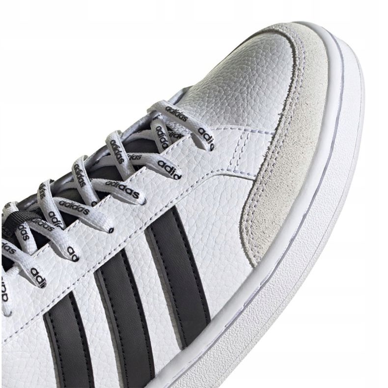 Chaussures Adidas Grand Court Se M FW6669 blanc noir 2