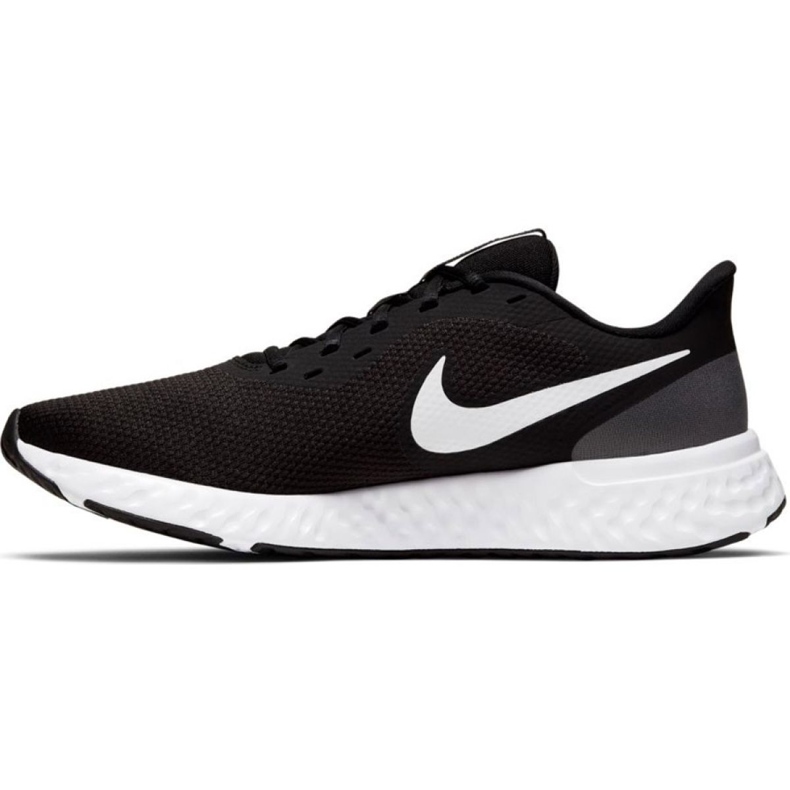 Chaussures de course Nike Revolution 5 BQ3204-002 le noir 1 Chaussures de course Nike Revolution 5 BQ3204-002 le noir 1