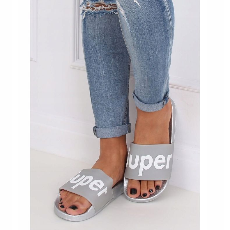 Chaussons femme gris et argent CK110 Silver 1