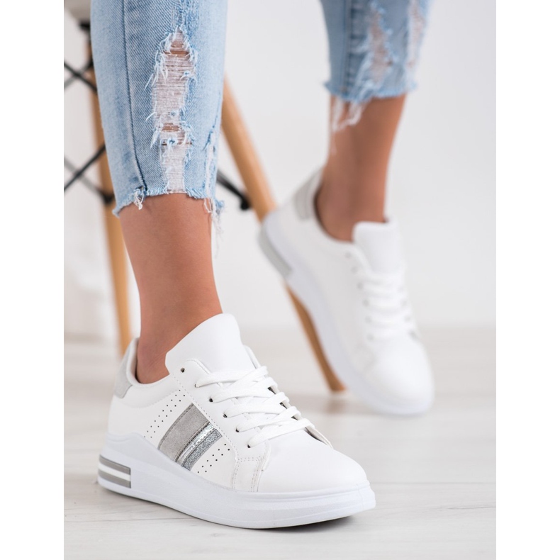 SHELOVET Baskets avec empiècements en daim blanche 1