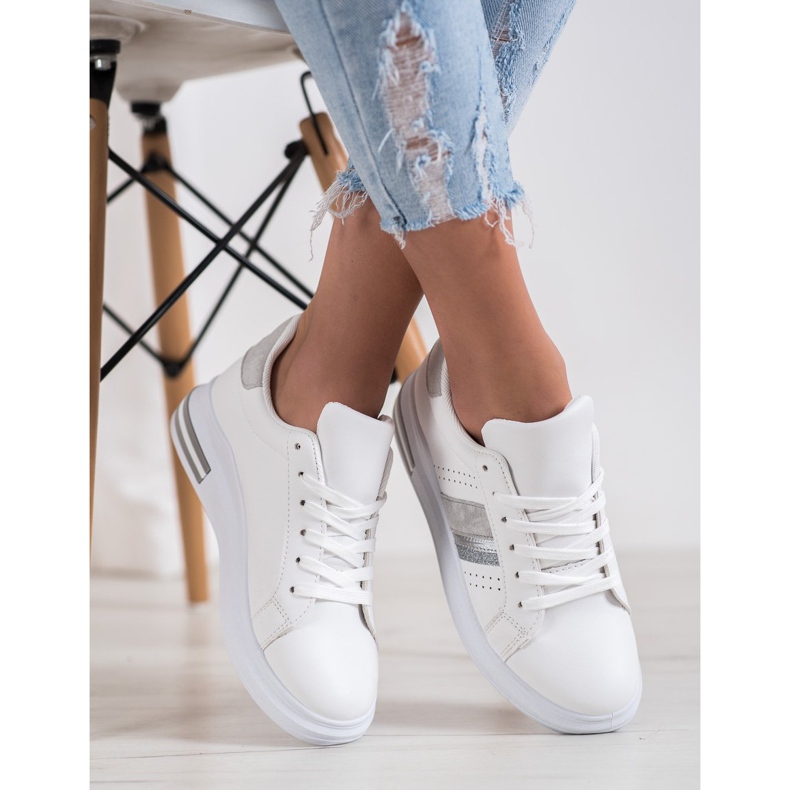 SHELOVET Baskets avec empiècements en daim blanche 2