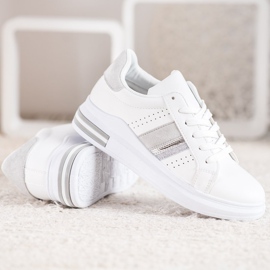 SHELOVET Baskets avec empiècements en daim blanche 4