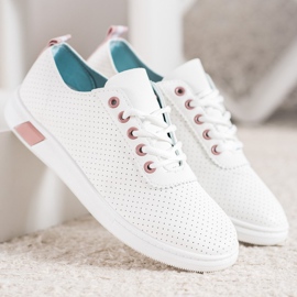 SHELOVET Baskets ajourées avec cuir écologique blanc 2
