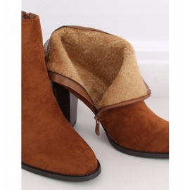 Talons hauts classiques camel UK09P Camel brun 2
