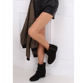 Bottes noires sur un coin caché ST-03P Noir le noir 5