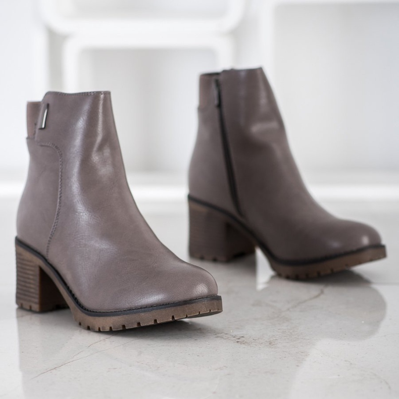 J. Star Bottes confortables sur un poteau gris 1