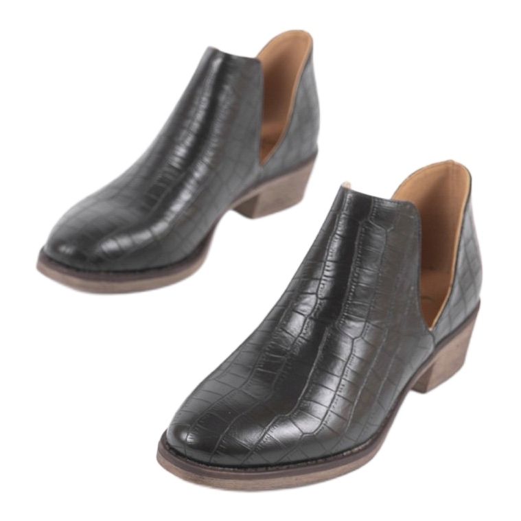 Bottines noires à enfiler avec découpes sur le montant NS132P 1
