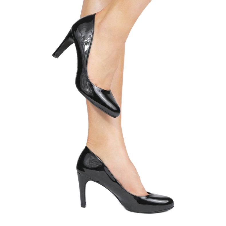 Escarpins en laque noire sur le pilier YS-452 1