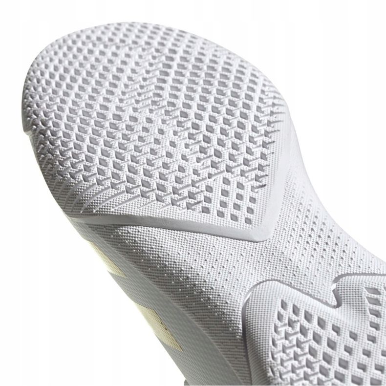 Chaussures de foot Adidas Predator 20.3 In Jr FW9218 gris / argent, blanc, or blanche 1