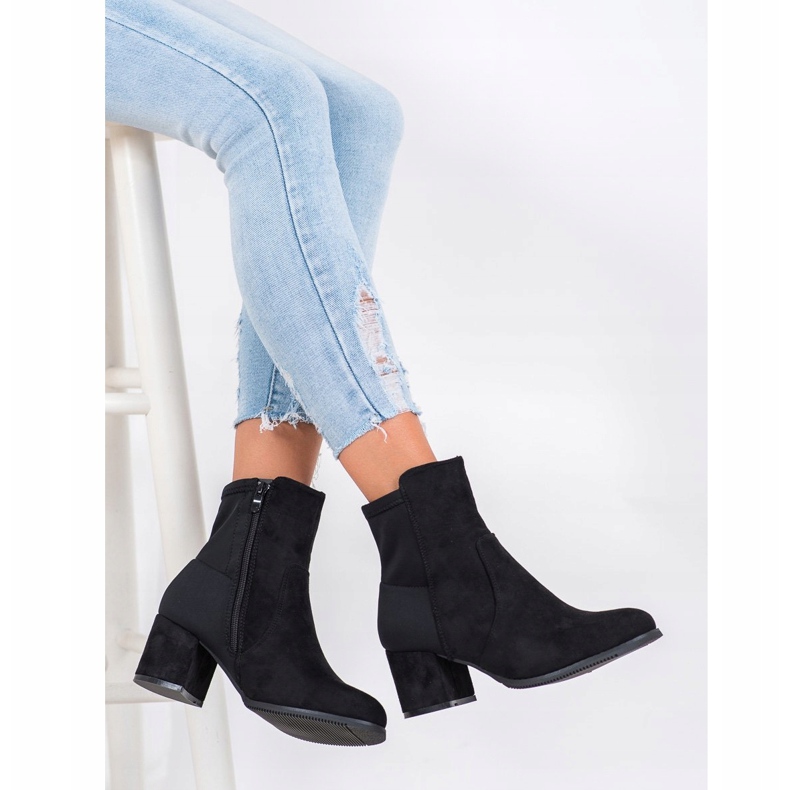 J. Star Bottes noires 1