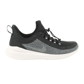 Chaussure Nike Renew Rival Shield M AR0022-001 le noir gris 7