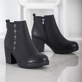 J. Star Bottines noires avec ornement le noir 1