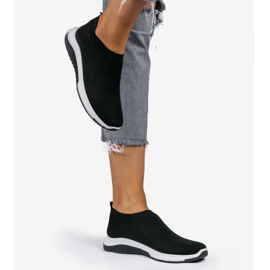 Chaussures de sport noires à enfiler KK-211 2