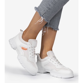 Chaussures de sport à la mode blanches C051 2 Chaussures de sport à la mode blanches C051 2